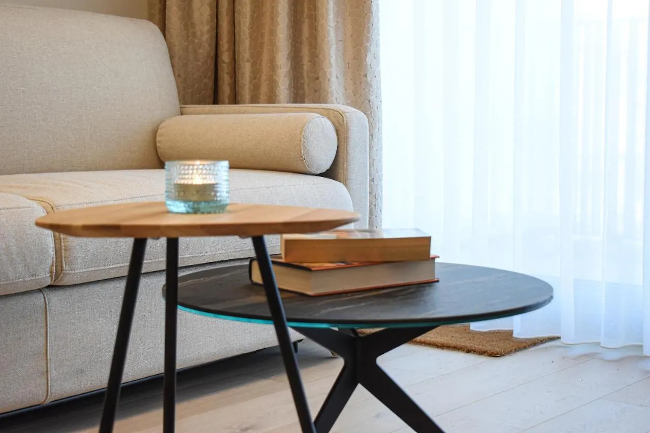 Crystal Residences - Luxurious Seaside Apartments Oostende 0*,  België